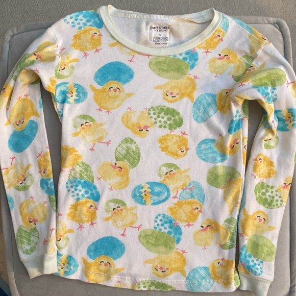 Burt’s Bees Kids Pajamas Size 6 - Holiday Pajamas - Picture 3 of 5